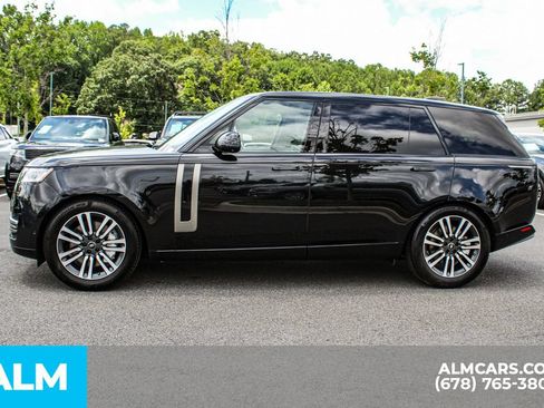 Used 2025 Land Rover Range Rover Long Wheelbase SE AWD/4WD image 6