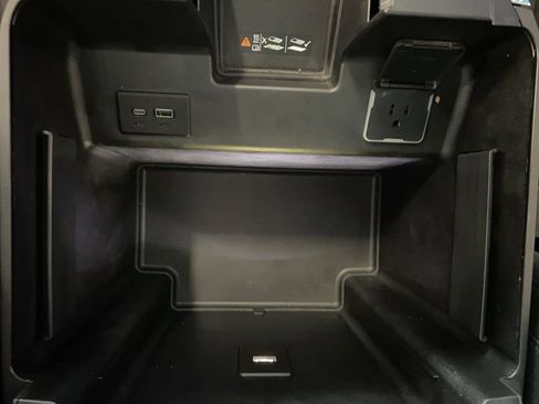 Used 2024 Chevrolet Silverado 1500 LT Trail Boss w/ Protection Package AWD/4WD image 8