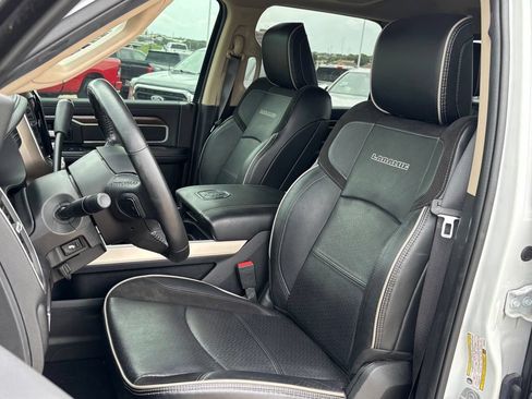 Used 2022 RAM 2500 Laramie AWD/4WD image 12