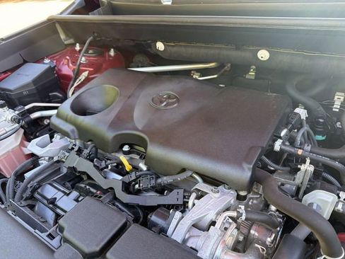 Used 2019 Toyota RAV4 Limited w/ Cold Weather Package FWD image 28