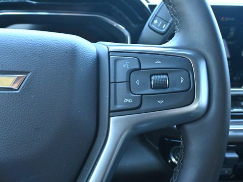 Used 2024 Chevrolet Silverado 2500 LTZ w/ LTZ Convenience Package image 33