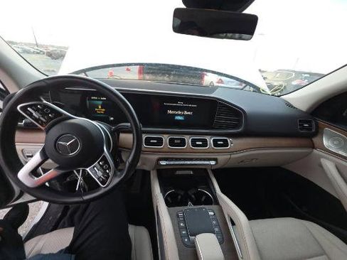 Used 2022 Mercedes-Benz GLE 350 w/ Premium Package image 4