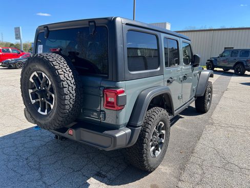 Used 2025 Jeep Wrangler Rubicon image 5