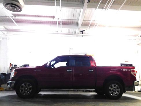 Used 2014 Ford F150 XLT w/ Equipment Group 302A Luxury image 6