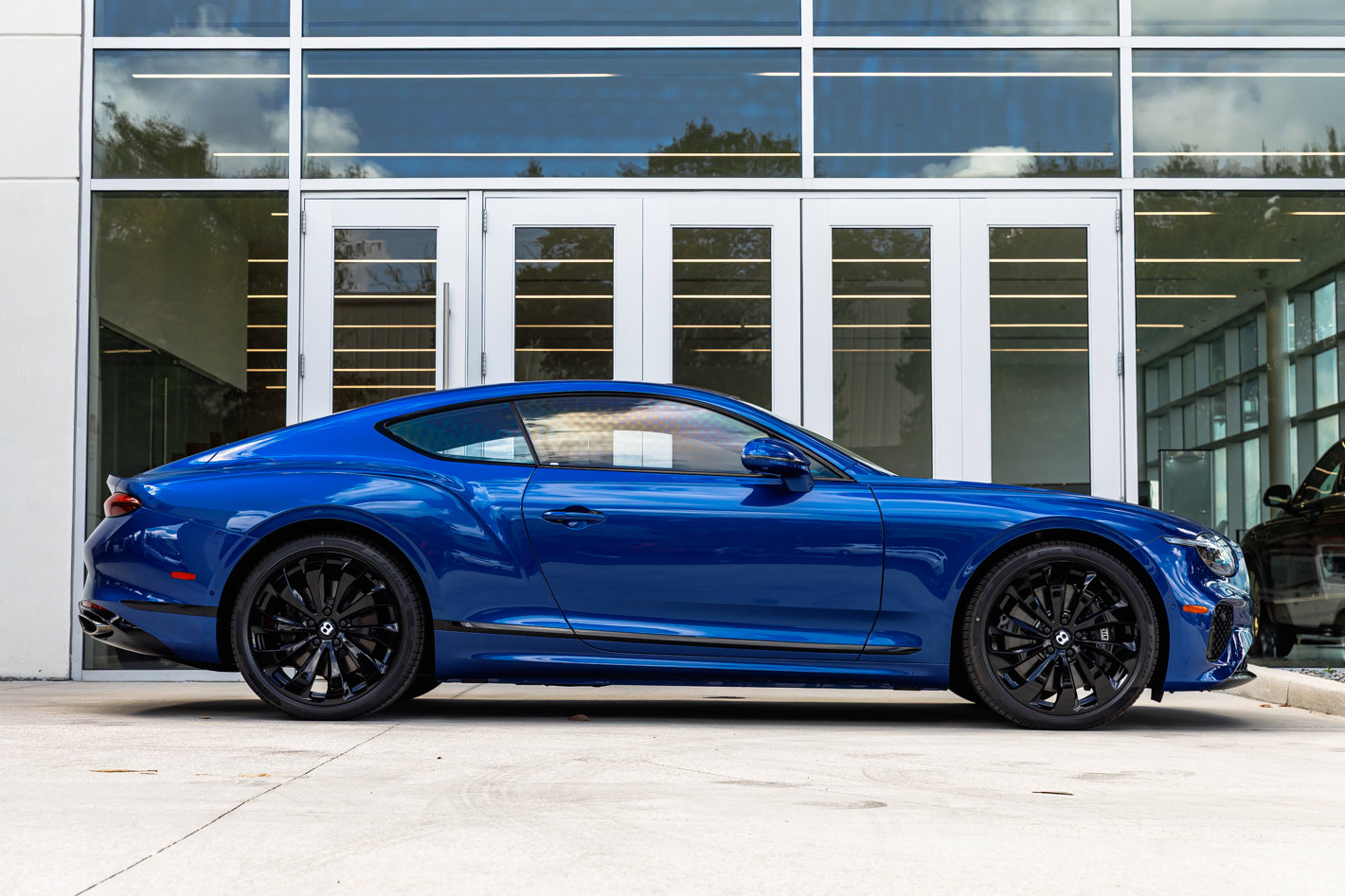 Used 2026 Bentley Continental GT AWD/4WD image 2