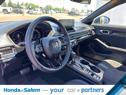 Used 2024 Honda Civic Sport image 2