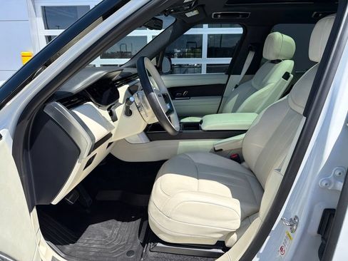 Used 2023 Land Rover Range Rover SE AWD/4WD image 13