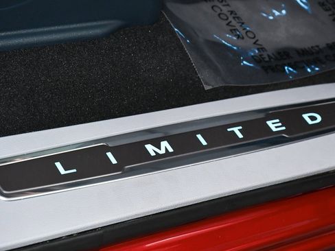 Used 2024 Ford F250 Limited image 19