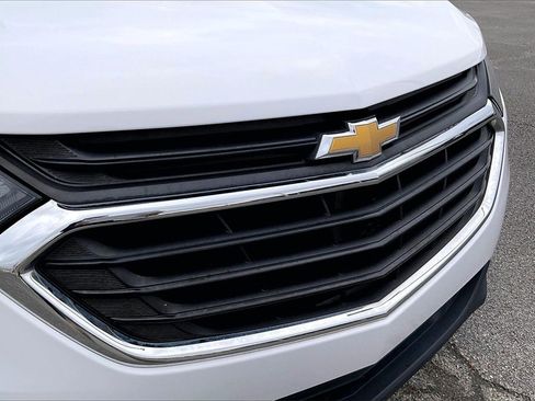 Used 2018 Chevrolet Equinox LT image 27