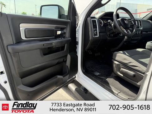 Used 2024 RAM 1500 Warlock RWD image 5