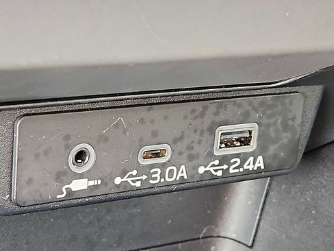 Used 2024 Subaru Crosstrek 2.0i Premium image 23