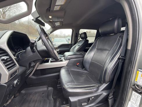 Used 2019 Ford F250 Lariat image 2