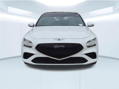 Used 2023 Genesis G70 2.0T w/ Sport Prestige Package RWD image 10