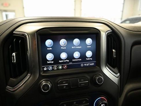 Used 2020 Chevrolet Silverado 1500 LT Trail Boss w/ Midnight Edition image 17