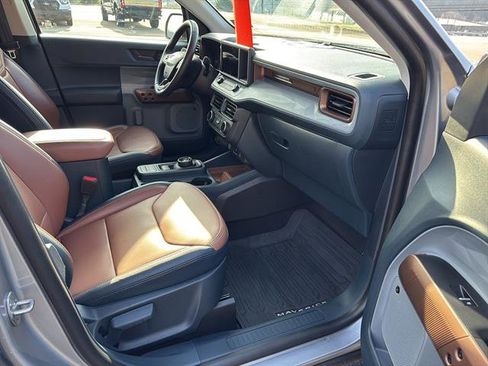 Certified 2024 Ford Maverick Lariat image 20