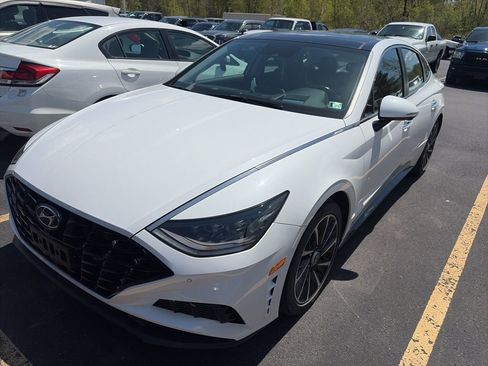 Used 2023 Hyundai Sonata Limited FWD image 1