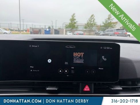 Used 2025 Kia Carnival FWD image 7