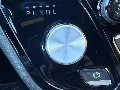 New 2026 Chrysler Pacifica Select image 24