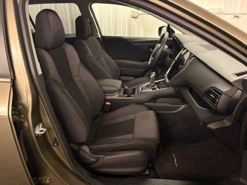 Used 2025 Subaru Outback Premium AWD/4WD image 26