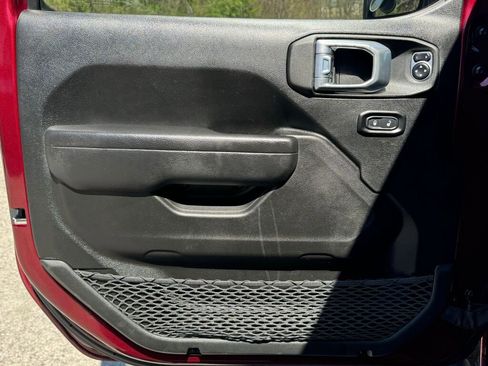 Used 2022 Jeep Wrangler Unlimited Sport image 13