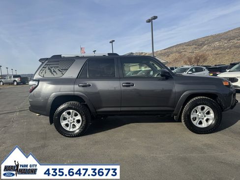 Used 2022 Toyota 4Runner SR5 image 2