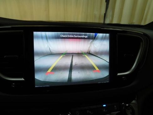 New 2026 Chrysler Voyager LX image 28