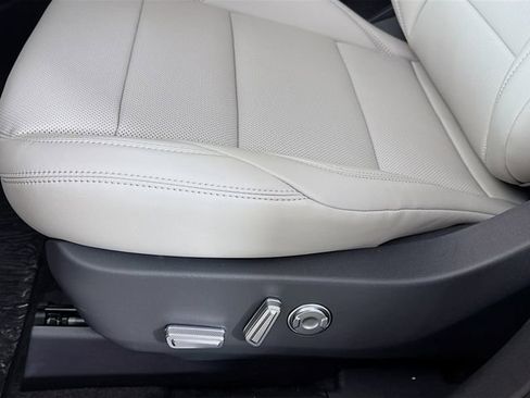 New 2026 Lincoln Nautilus Premier w/ Equipment Group 102A image 20