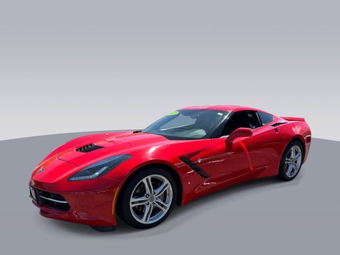 Used 2017 Chevrolet Corvette Stingray Coupe w/ 1LT RWD image 6