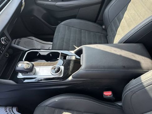 Used 2025 Mitsubishi Outlander SE FWD image 22
