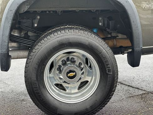 Used 2022 Chevrolet Silverado 3500 LTZ w/ LTZ Convenience Package image 33