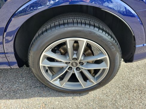 Used 2025 Audi Q3 2.0T Premium w/ Convenience Package image 29