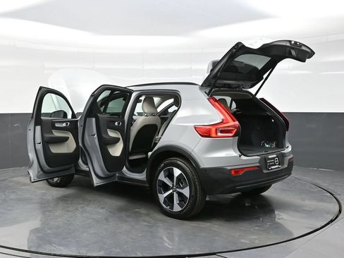 Certified 2026 Volvo XC40 B5 Plus w/ Protection Package Premier AWD/4WD image 46