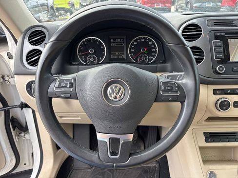 Used 2013 Volkswagen Tiguan SEL image 18