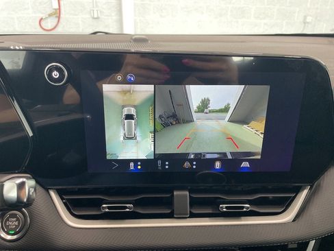 New 2026 Chevrolet Equinox LT w/ Convenience Package II image 35