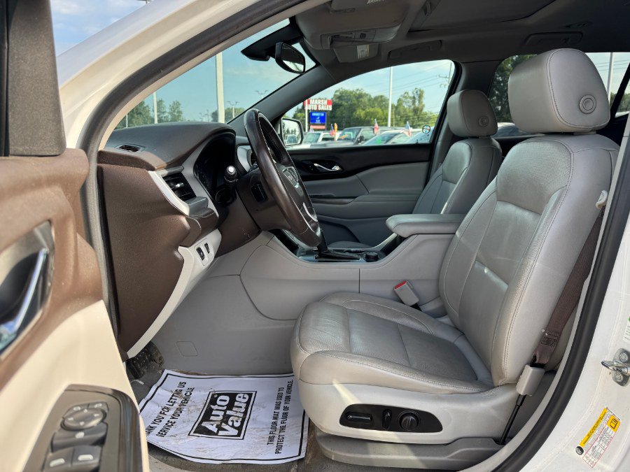 Used 2017 GMC Acadia SLT AWD/4WD image 15