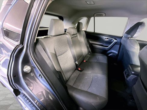 Used 2022 Toyota RAV4 XLE FWD image 25