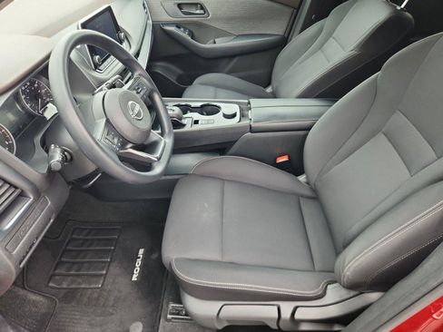 Used 2023 Nissan Rogue S AWD/4WD image 10