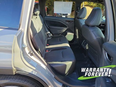Used 2025 Subaru Forester Touring image 17