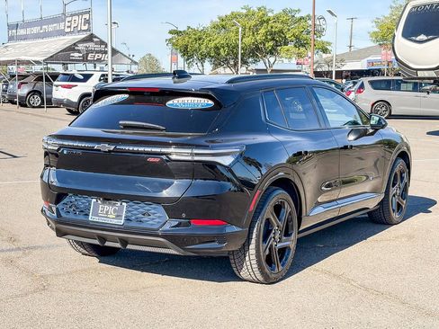 Used 2025 Chevrolet Equinox EV RS w/ Convenience Package II image 4