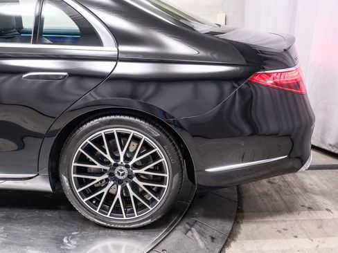 Used 2025 Mercedes-Benz S 580 4MATIC Sedan image 8