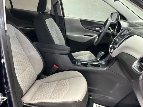 Used 2020 Chevrolet Equinox LS FWD image 10