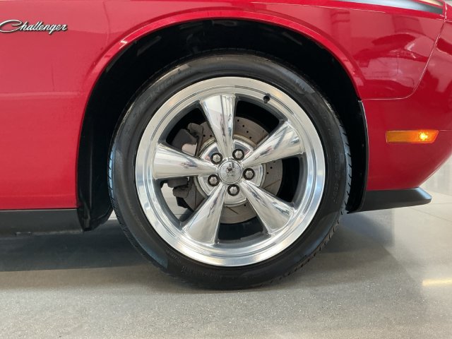 Used 2013 Dodge Challenger R/T RWD image 30