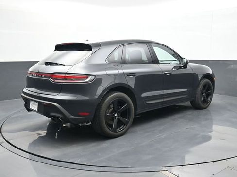 Certified 2023 Porsche Macan AWD/4WD image 23