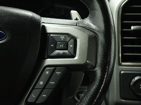 Used 2017 Ford F150 Raptor w/ Equipment Group 802A Luxury image 25