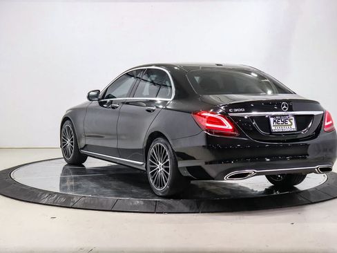 Used 2019 Mercedes-Benz C 300 Sedan image 2