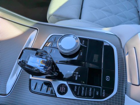 Certified 2023 BMW X5 xDrive40i w/ M Sport Package image 20