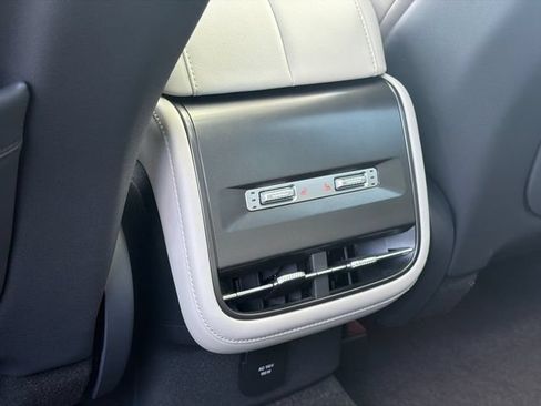 New 2026 Lincoln Nautilus Reserve AWD/4WD image 22
