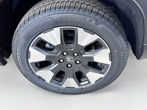 New 2026 Honda Pilot Touring image 38