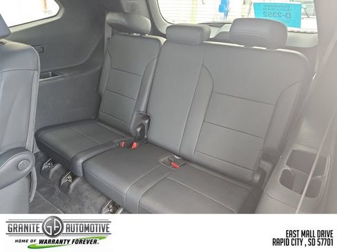 Used 2026 Buick Enclave Preferred FWD image 37