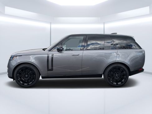 Used 2023 Land Rover Range Rover SE image 9